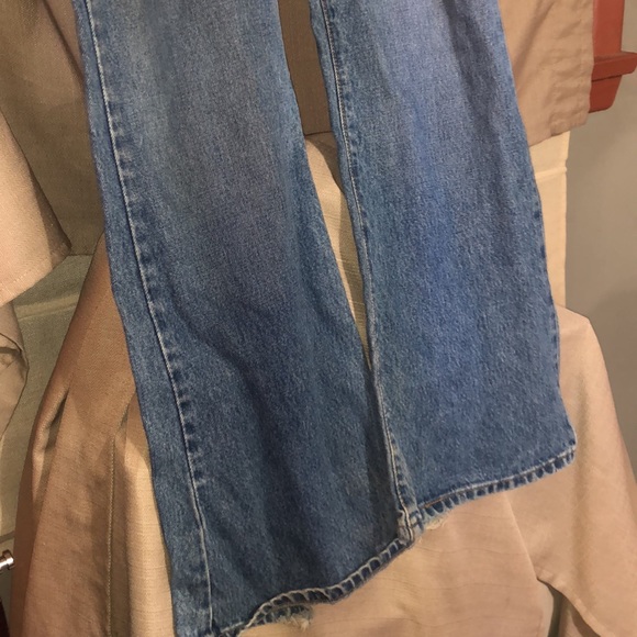 EUC Abercrombie & Fitch Jeans - Picture 3 of 5